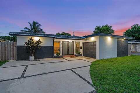 8380 NW 26th Pl, Sunrise, FL 33322