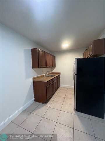 701 SE 15th St, Fort Lauderdale, FL 33316