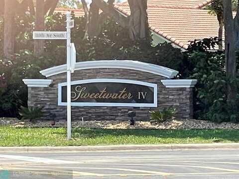 11088 Rios Rd, Boca Raton, FL 33498