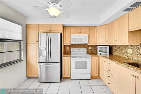 2003 GRANADA, Coconut Creek, FL 33066