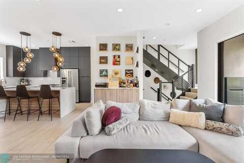 835 NE 17th Ter, Fort Lauderdale, FL 33304
