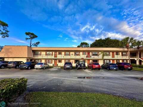 4263 Oak Terrace Dr, Greenacres, FL 33463