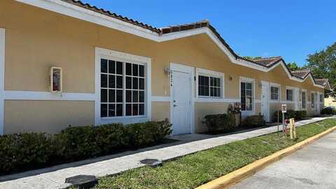 3834 SW 48th Ave, Pembroke Park, FL 33023