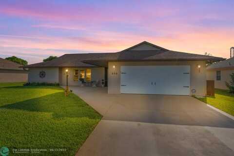 886 SE Odonnell Lane, Port Saint Lucie, FL 34983