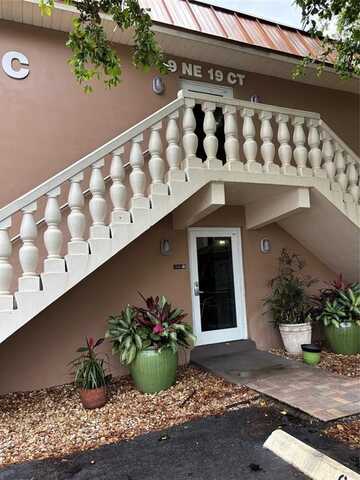 9 NE 19 CT, Wilton Manors, FL 33305