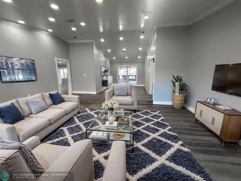 7470 NW 38th Ct, Lauderhill, FL 33319