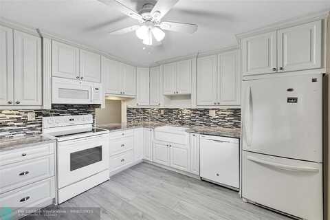 4950 S Sabal Palm Blvd, Tamarac, FL 33319