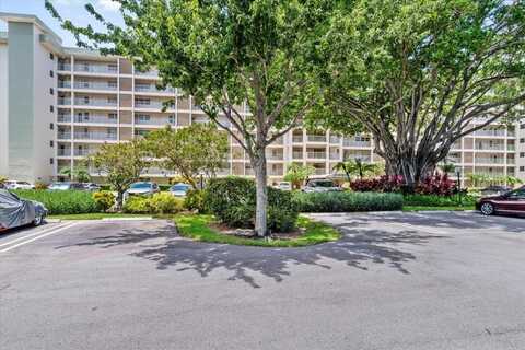 3080 N Course Dr, Pompano Beach, FL 33069