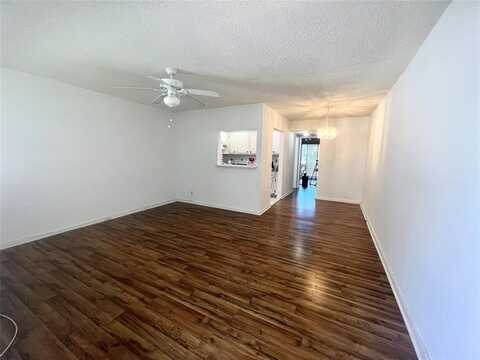 330 Farnham P, Deerfield Beach, FL 33442