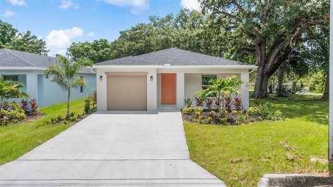 424 Douglas Ct, Fort Pierce, FL 34950