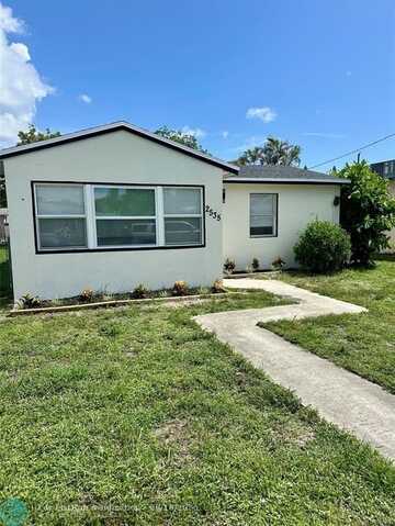 2535 Wilson St, Hollywood, FL 33020