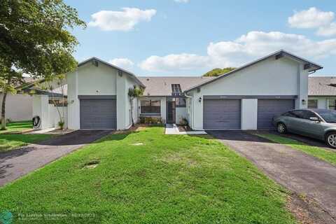 8120 NW 100th Dr, Tamarac, FL 33321