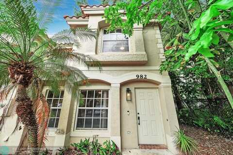 982 Summit Lake Drive, West Palm Beach, FL 33406