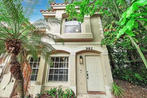 982 Summit Lake Drive, West Palm Beach, FL 33406
