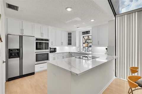 11008 NW 3rd St, Coral Springs, FL 33071