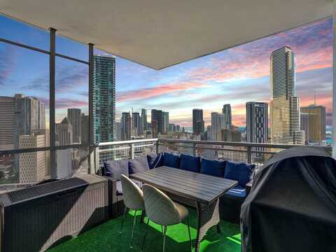 350 S Miami Ave, Miami, FL 33130