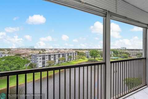 2215 Cypress Island Dr, Pompano Beach, FL 33069