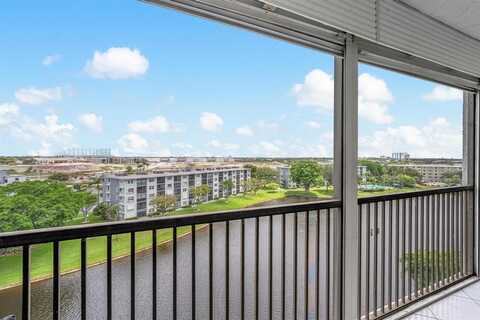 2215 Cypress Island Dr, Pompano Beach, FL 33069