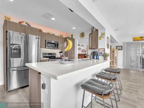 4331 NW 12th Ter, Deerfield Beach, FL 33064