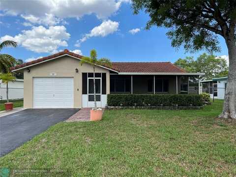 9507 NW 72nd St, Tamarac, FL 33321