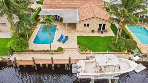 2651 NE 4th St, Pompano Beach, FL 33062