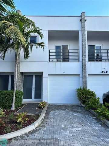821 NE 17th Ave, Fort Lauderdale, FL 33304