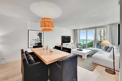 2301 Collins Ave, Miami Beach, FL 33139