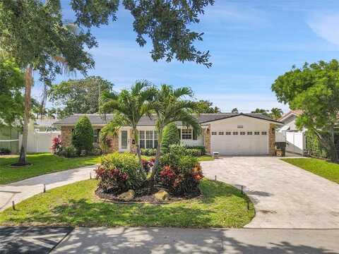 2020 NE 52nd St, Fort Lauderdale, FL 33308