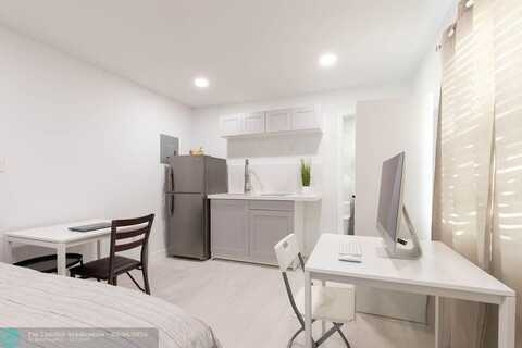 1826 Jefferson, Hollywood, FL 33020