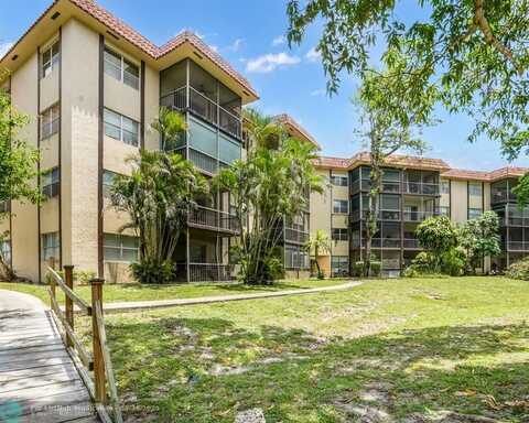 6201 N Falls Cir Dr, Lauderhill, FL 33319