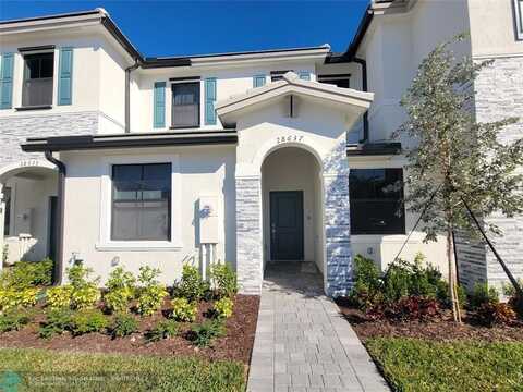 28637 SW 132nd Ct, Homestead, FL 33033