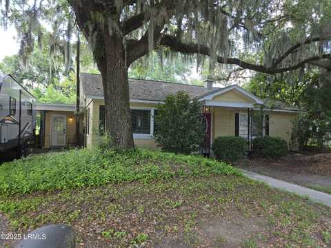 522 Meritta Avenue, Beaufort, SC 29902