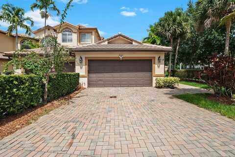 816 W Village Cir, Davie, FL 33325