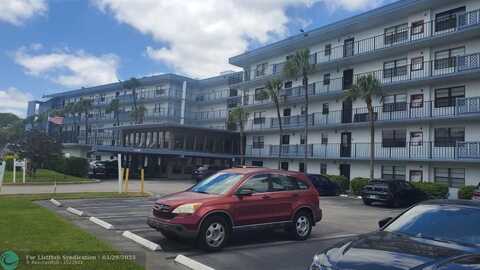 9235 SW 8th St, Boca Raton, FL 33428