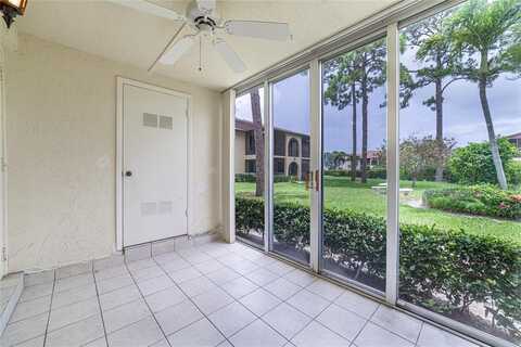 208 Pine Hov Cir, Greenacres, FL 33463