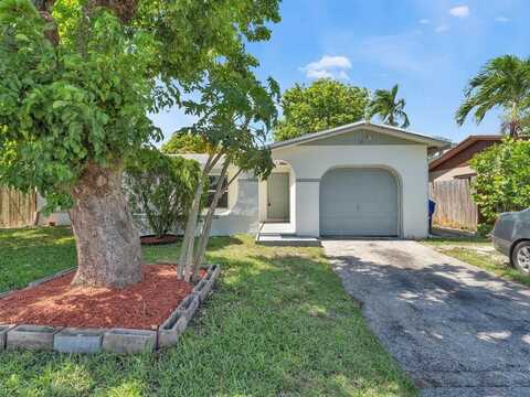 8251 SW 4th Ct, North Lauderdale, FL 33068
