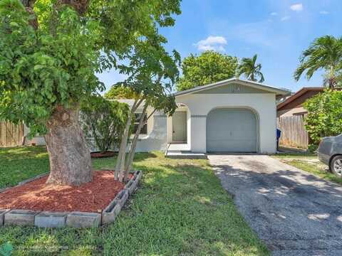 8251 SW 4th Ct, North Lauderdale, FL 33068