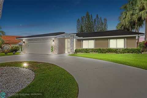 7626 NW 87th Ave, Tamarac, FL 33321