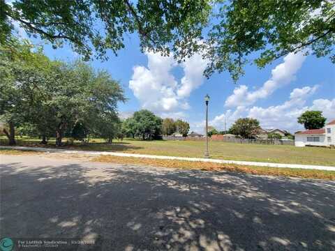 56 SW Ave, Fort Lauderdale, FL 33314
