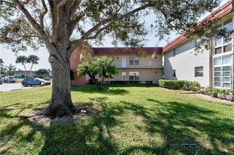 106 Spring Lake Court, Vero Beach, FL 32962