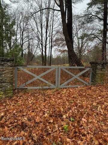 0 Plunkett St, Lenox, MA 01240