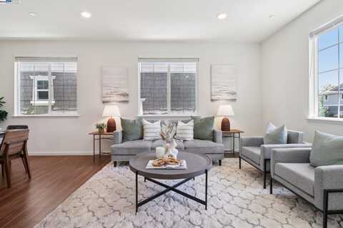 1123 Speros Loop, Hayward, CA 94544