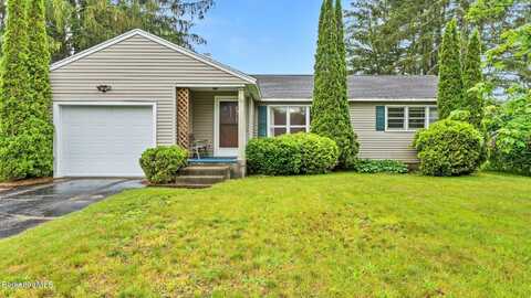 33 Quirico Dr, Pittsfield, MA 01201