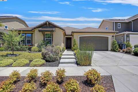 4650 Martha Ave, Tracy, CA 95377