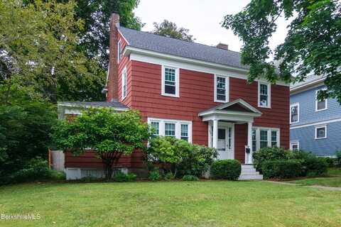 33 Pollock Ave, Pittsfield, MA 01201
