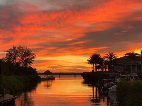 5725 Pelican Pointe Drive unit: 4, Sebastian, FL 32958
