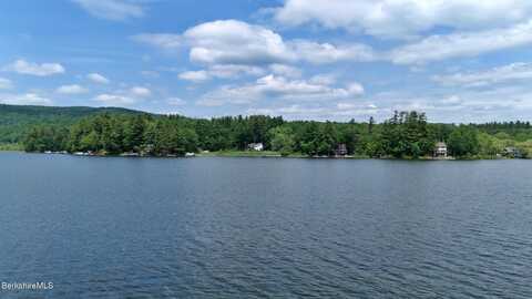 51 Downs Rd, New Marlborough, MA 01230