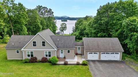 139 Bull Hill Rd, Lanesborough, MA 01237