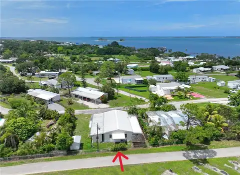 7405 129th Street, Sebastian, FL 32958