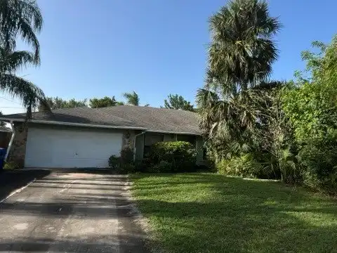 117 High Court, Sebastian, FL 32958